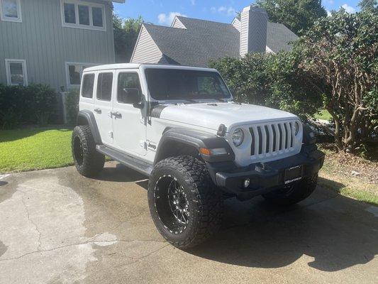 Beautiful Jeep Wrangler from DTO Customs!