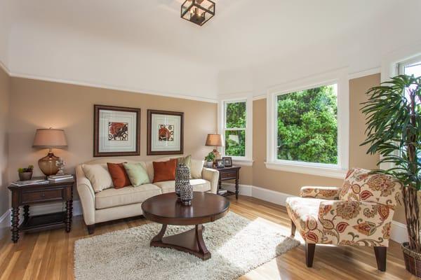 3105 Deakin - Living Room