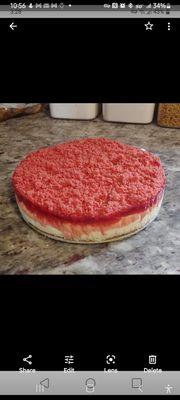 Strawberry Crumble Cheesecake