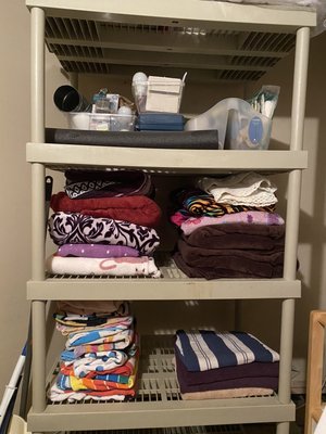 Laundry room organization after.