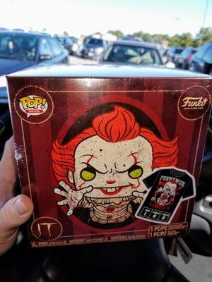 Exclusive Pennywise box