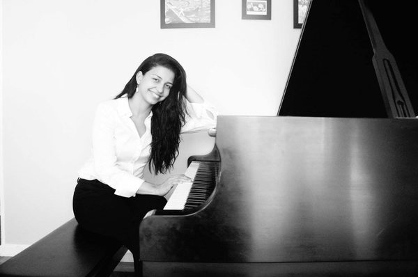 Abelita Mateus- piano teacher