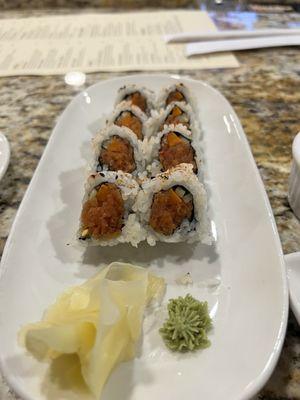 Spicy Tuna roll