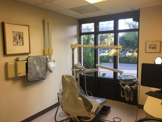 The Latest Dental Equipment and Calming Ambiance For Our Valued Patients