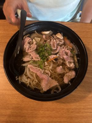 wheat noodles beef soup