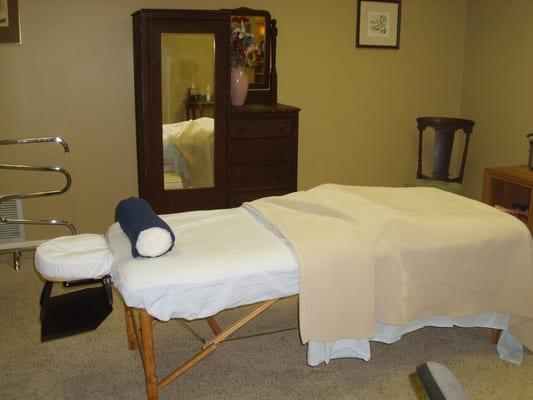 We are located in Lafayette, La. A room to relax and rejuvenate! Call us Today!