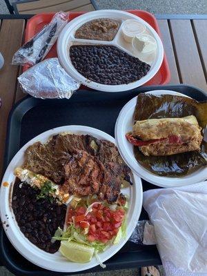 Combination plate with a tamale