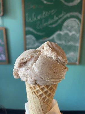 Cinnamon ice cream