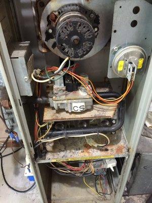 Gas furnace