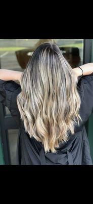 Balayage + highlight combo by Jessica Rogers