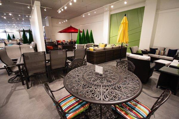 Summer House Tacoma Showroom. Outdoor Furniture Specialists, Umbrellas, and Patio Decor