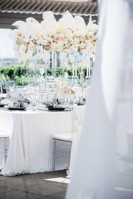 Lavish Feather glam Centerpiece