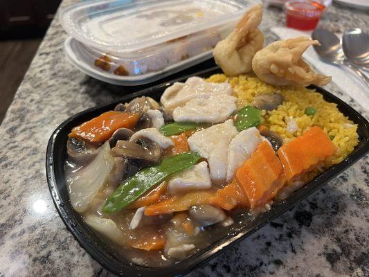 90. Moo Goo Gai Pan combo