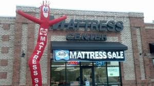 Your locally owned Mattress Center houses the best quality mattresses from Sealy Posturepedic, Simmons Beautyrest & more.