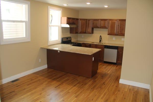 Marvista updated kitchen with granite & stainless appliances
 www.marvistarentals.com