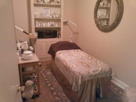 Relaxing facial room