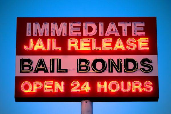 24/7 Bail Bonds Services in Riverside County.