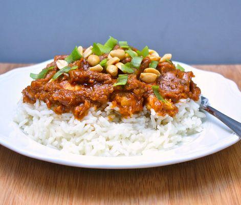 Peanut butter sauce with white rice.