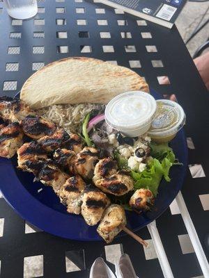 Chicken souvlaki platter