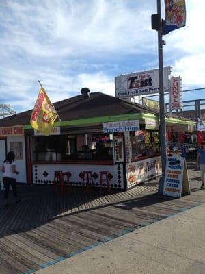 Philly Twist Soft Pretzel