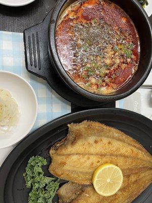 Spicy Soondae Soup and Grilled Fish Called "Gajemi"