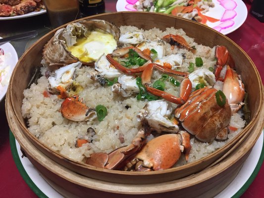 Sticky rice steamed with crab