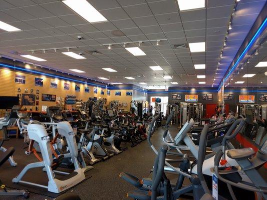 Tampa Gym Source store interior