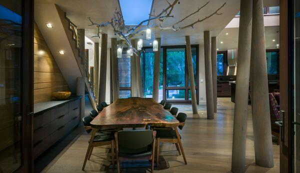 Gunning Point Dining Room, Photo Peter Vanderwarker