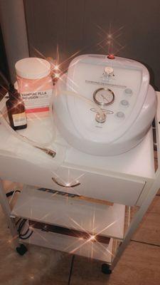 Microdermabrasion with Vitamin C Serum and Lactic Acid Masque