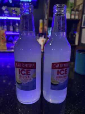 Smirnoff ; IG:susanlamx