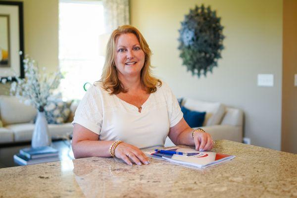 Sandra Thomas-RE/MAX Revealty