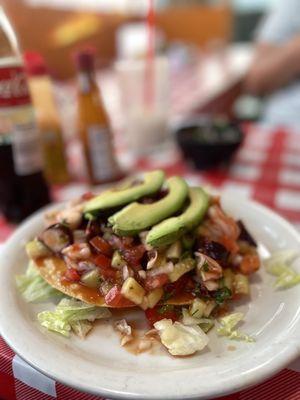 Tostada Camaron y Pulpo $8.99