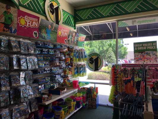 Large select of summer fun items! Flip flops, gargles, floaty's, shovels & buckets, water toys and much more!