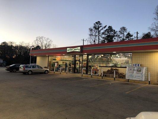 Golden Pantry / Shell Gas Station