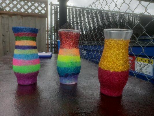 glitter vases cool huh