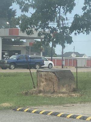 Cars at the gas pump @ C&r grocery store