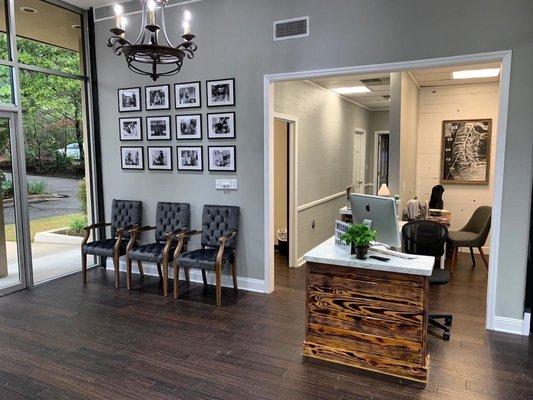 Main lobby, front desk, and waiting area.