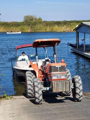 Bring a boat out of the water