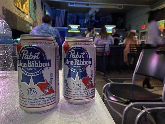 FRi night karaoke & some PBR !!!