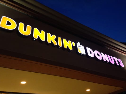 Dunkin Donuts -- Redstone Shopping Center: 67 Main Street / Route 28, Stoneham             Storefront