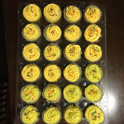 Lemon Buttercream cupcakes