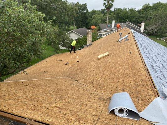 Apple Tree Roofing