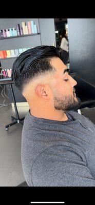 Zero fade Mens haircut by Mercedes M.