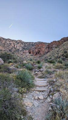 Aztec Cave Trail | Instagram: @telephonesmoothie