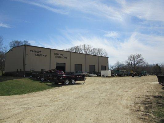 Radloff Sales Co, Generators and Trailers, 1595 20th Av SE, Dyersville Iowa