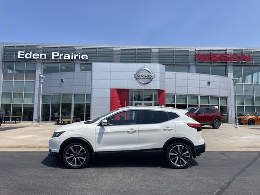 Eden Prairie Nissan