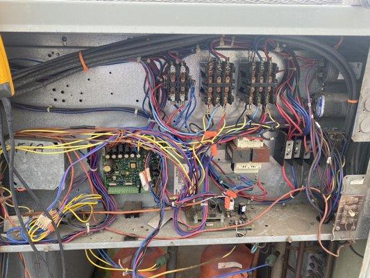 Electric troubleshooting for trane commercial unit