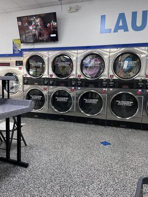 Laundromart of Four Corners