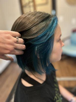 Peekaboo Blue  with a good cut