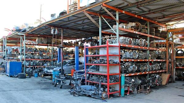 Huge inventory of used late model motors and transmissions ready to be delivered or ship same day.